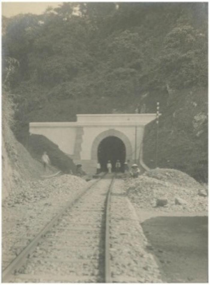 Spoorweg Tunel/ Terowongan Kereta Api Muaro Kalaban (Lubang Kalam)